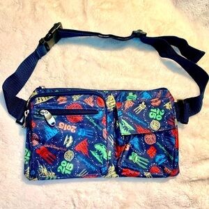 Disney Belt Bag 2015 Authentic Disney Parks Fanny Pack Navy Multicolored